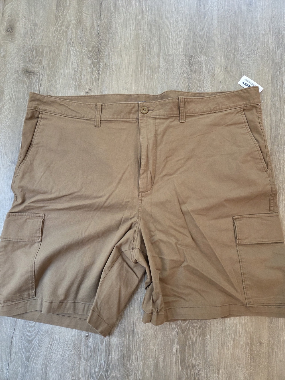 NWT Old Navy Men's Khaki Cargo Shorts